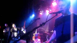 They Might Be Giants - Why Does the Sun Really Shine? (The Sun is a Miasma of Incandescent Plasma)