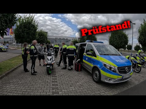 Die Jungs mit der Rolle... Polizei Rollenprüfstand prüft Supermotos und ROLLER!  | @LuisBrygala