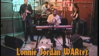 Lonnie Jordan WARtet - 