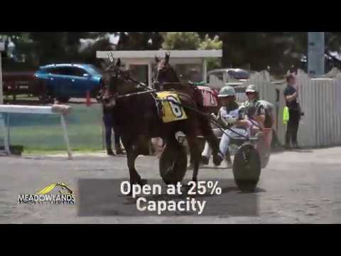 Live Racing with Fans!