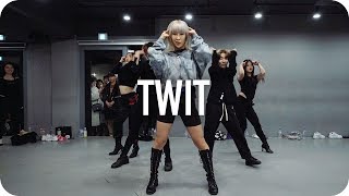 twit (멍청이) - Hwa Sa (화사) / Jin Lee Choreography
