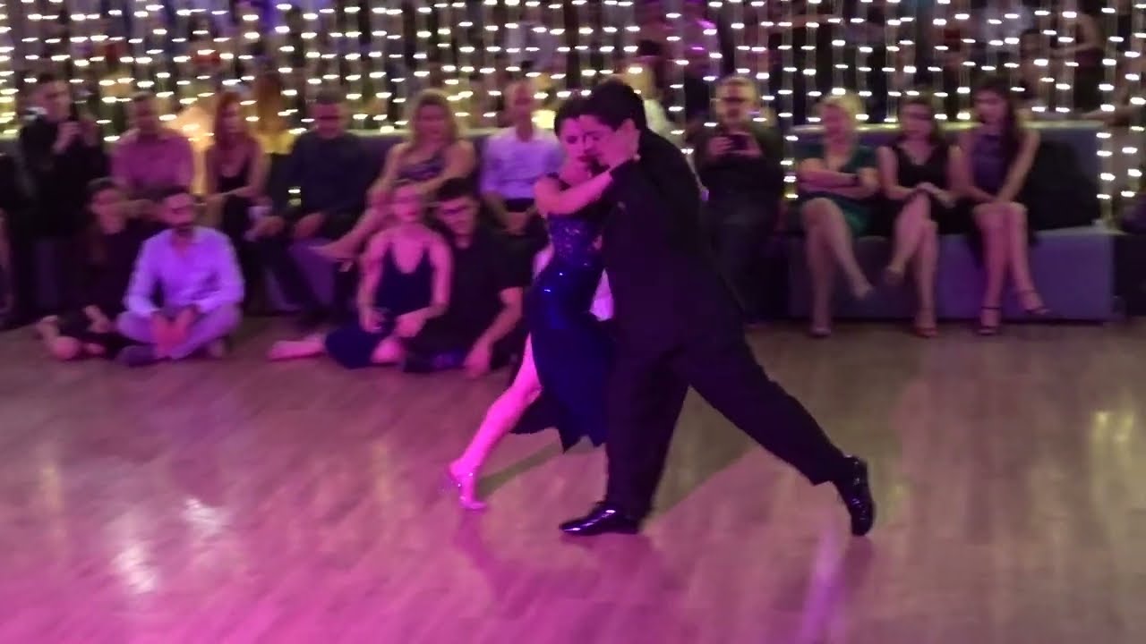 Video thumbnail for Carlitos Espinoza - Agustina Piaggio by Alex Thessaloniki 2022 2/5