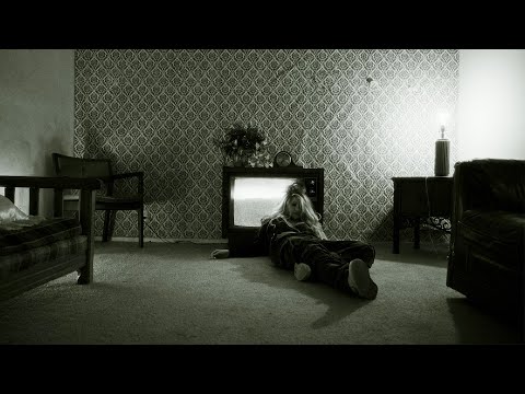 Cinematic Fashion Film - The Space Between Thoughts (Sony FX3)