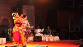 Bharatanatyam performance by Vijna Vasudevan and Ranjith