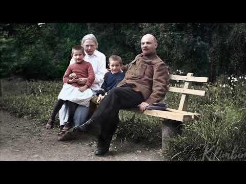 The Woman Worker by Nadezhda Konstantinovna Krupskaya