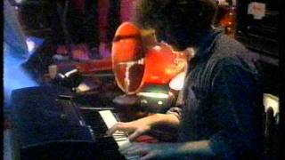 Stereolab - Les Yper Yper Sound (live on Later)