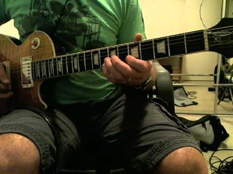 Vinnie Moore advanced guitar lick.