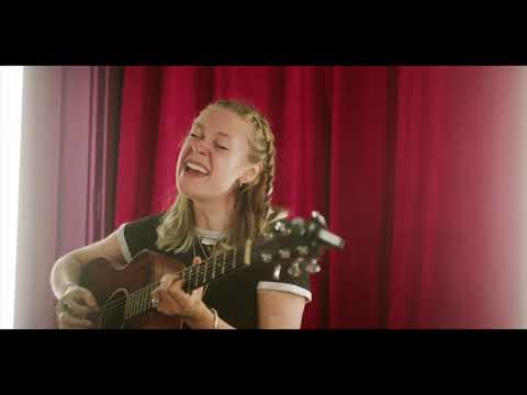 Anna B Savage plays at OnJam Lounge @ Fidelio Cafe