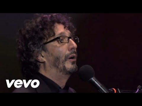 Fito Paez - La Rueda Mágica (Official Video) ft. Pereza