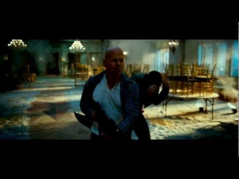 ZOR ÖLÜM: ÖLMEK İÇİN GÜZEL BİR GÜN altyazılı fragmanı - Bruce Willis ile