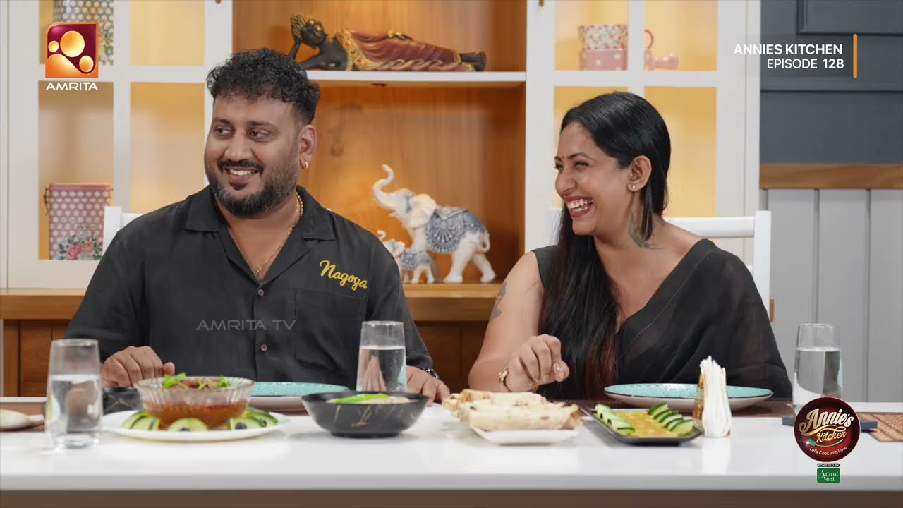 വീട്ടിലാരാ കുക്കിങ് ? അങ്ങ് പറഞ്ഞുകൊടുക്ക് കുമാരേട?