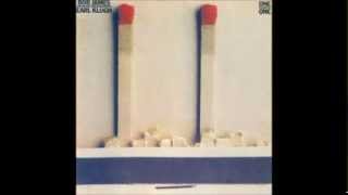 I'll Never See You Smile Again de BJ et Earl Klugh de passacaille