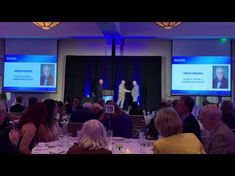 George Connelly accepting the 2019 Texas Lawyer Lifetime Achievement Award