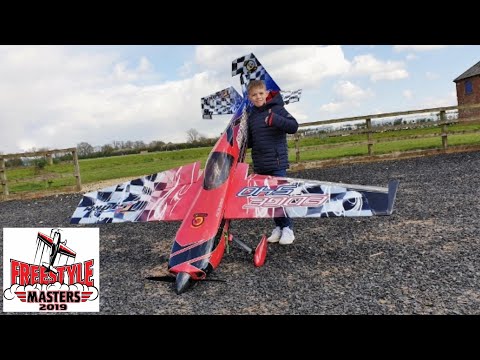 FSM UK - TEN YR OLD JOE HAMPSON FLYING HIS RC TSTORM EDGE 540 DURING A BREAK IN THE COMP - 2019