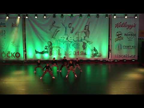 25. HDC Praha - FRONT ROW