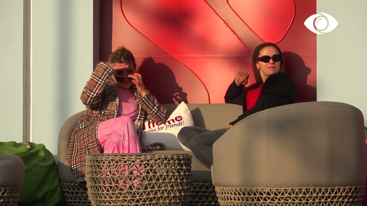 U gëzova që erdhët banorë të rinj se u rutinë/ Nita bisedon me Fotininë