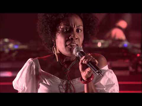 09 - WAX TAILOR feat Voice - The Games You Play (Live Paris, Olympia 2010)