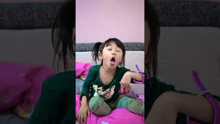 Download lagu Aletha Belajar Mandiin Abew #alethaabew mp3