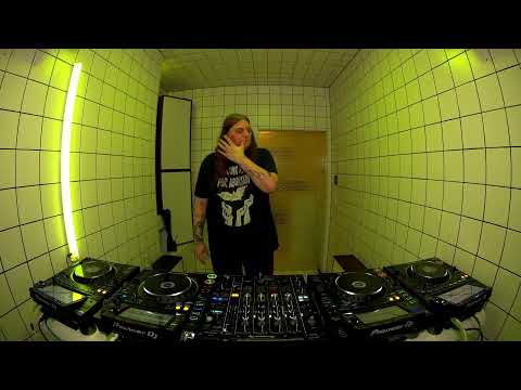 Ziúr | HÖR - Aug 3 / 2023