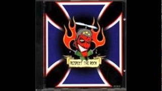 The Hellacopters &amp; Gluecifer - A Man And A Half