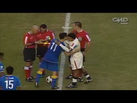 EL DÍA QUE UNIVERSITARIO LE GANÓ A BOCA JUNIORS EN UNA FINAL DE COPA LIBERTADORES!!!