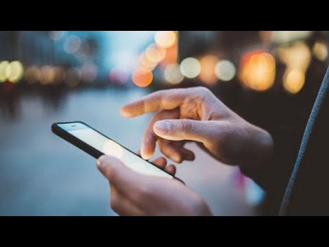 Formicolio alle mani quando usi il cellulare? Il campanello d'allarme per disturbi più seri