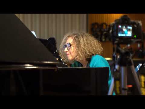 Anat Fort trio: Earth Talks