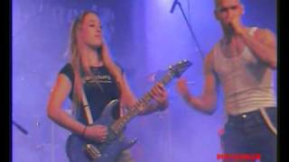 Discharger - Skinhead (Special guest Kellie on guitar).wmv