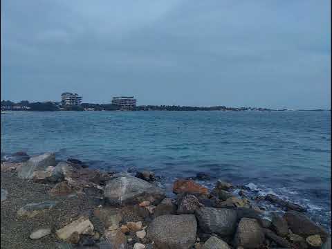 Hi , I am sri - passionate about photography beaches and singing ,wanted to blend  in my way.Enjoy