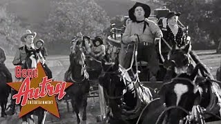 Gene Autry &amp; Smiley Burnette - Deep in the Heart of Texas (from Heart of the Rio Grande 1942)
