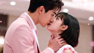 Cinderella tried to leave in anger, but the domineering CEO pulled her back and kissed her fiercely💖