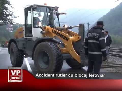 Accident rutier cu blocaj feroviar