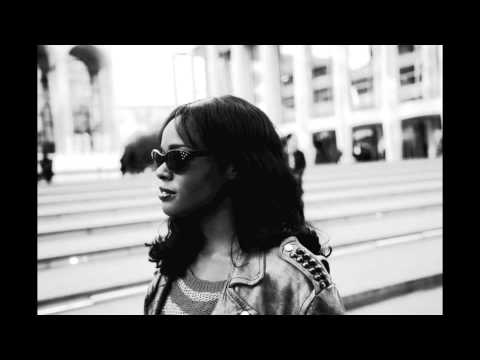 AZEALIA BANKS x BAMBI