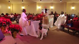 &quot;In the Presence of Royalty (Byron Cage)&quot; Christmas Praise Dance, FMBC of Gainesville, FL