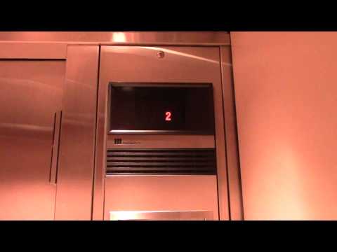 Very Nice Montgomery Vector Hydraulic Elevator @ Lord & Taylor, Westfield Trumbull, Trumbull, CT