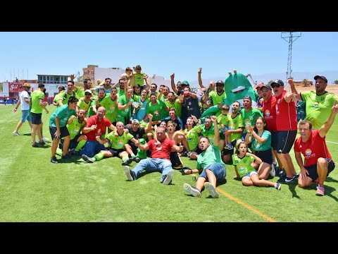 Así celebró el Gran Tarajal su ascenso a Tercera (tras el pitido final en el último partido de liga)