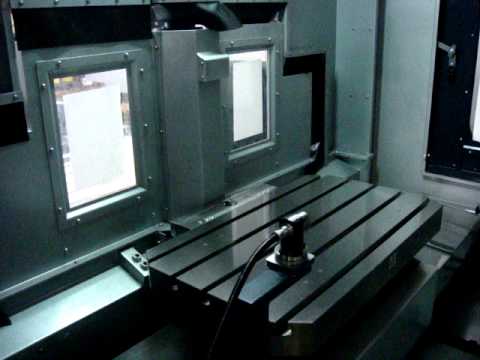 Вертикальный фрезерный трехосевой обрабатывающий центр с ЧПУ Pinnacle LV85APC - Видео c Youtube №1