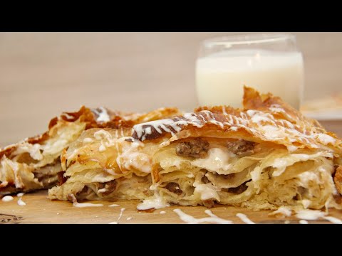 Meat pie - You haven't tried this before. Juicy and delicious.