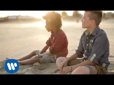 download lagu mp3 mp4 Max Et Mango Biographie, download lagu Max Et Mango Biographie gratis, unduh video klip Download Max Et Mango Biographie Mp3 dan Mp4 Free All Gratis
