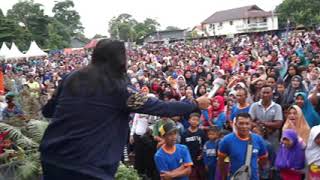 Download lagu Dalam Diam Aku Mencintaimu - Poey Stings (pengiring music JINGGA Entertainment) mp3