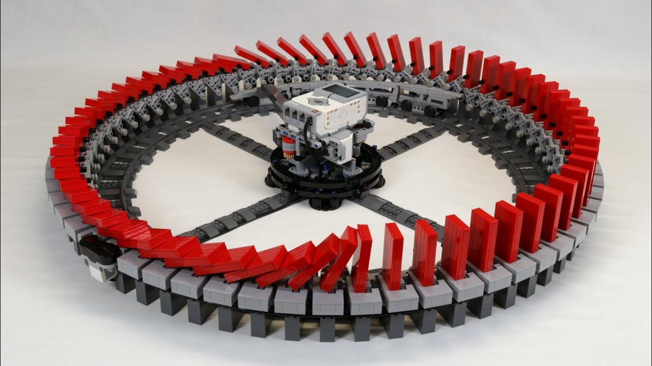 The LEGO Domino Machine That Resets Itself Forever