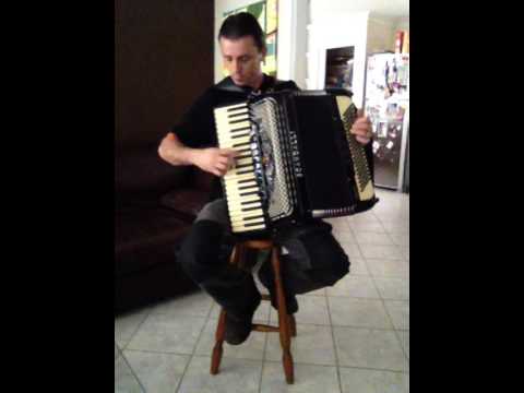 Milan Zavkov,ibro lolov,traicho sinapov style....Marjan Nedeski sviri na scandalli super 6.