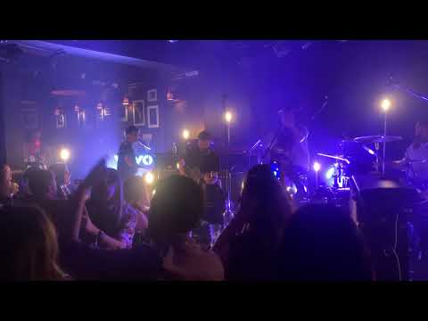 Bastille perform TLC’s Scrubs at Ronnie Scott’s Jazz Club