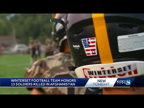 Winterset football team honors fallen service members, 9/11 anniversary