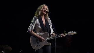 Jennifer Nettles - I Can Do Hard Things 6/19/19