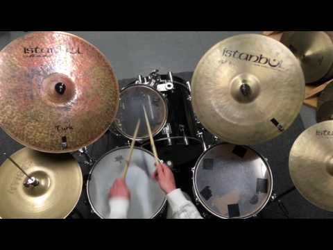 Grooving on Triplets, Quintuplets, Septolets etc. - Playing over a simple  bassline in 4/4