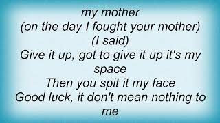 Anthrax - Giving The Horns Lyrics