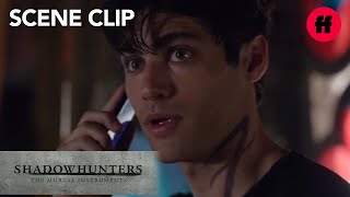 Shadowhunters | Season 1, Episode 5: Alec & Magnus Talk on the Phone