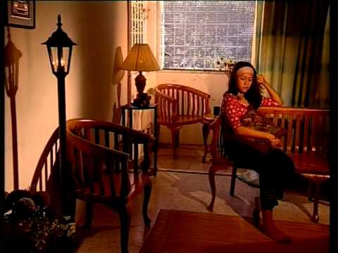 Syura - Kasih Tidak Terjamah (Official Music Video)