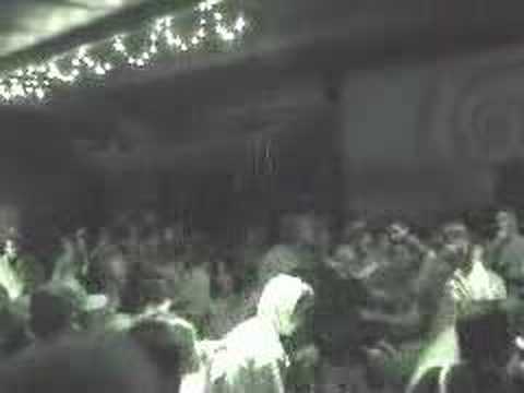 MACHINE GUN ROMANTICS live clip!